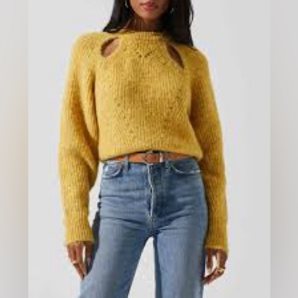 ASTR the label Kris Cutout Sweater
